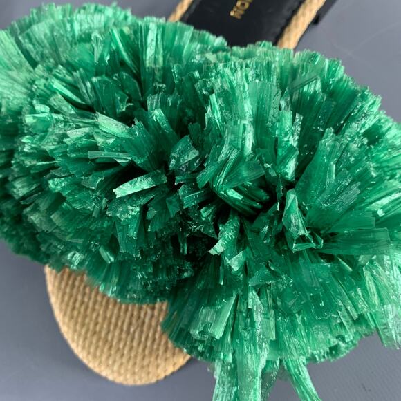 AVEC MODERATION Size 6 Green Natural Leather Embellishment Slip On Sandals - Picture 9 of 9